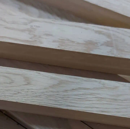Kantówka dębowa strugana sucha 40mm x 10mm x 2000mm