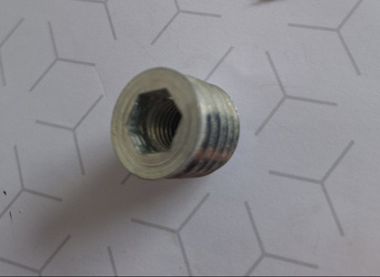 Mufa M10 zaślepiona z kołnierzem Fi 18,5mm długość 20mm
